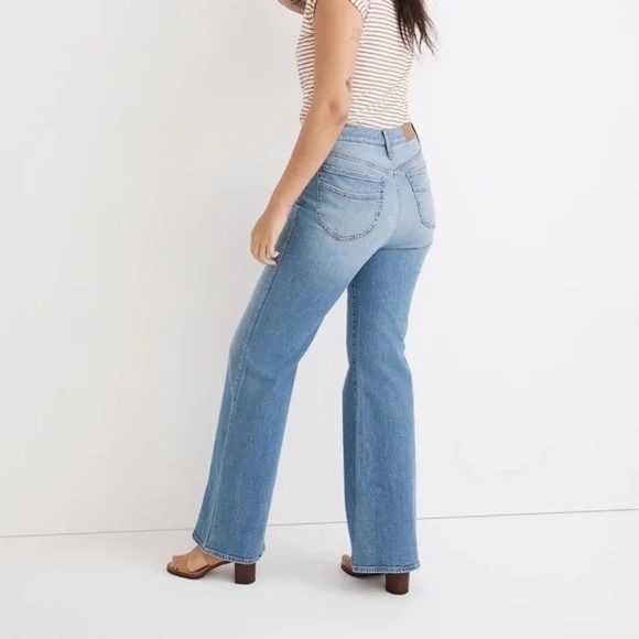 Madewell 11" High Rise Flare Jeans Size 24 - Picture 2 of 10